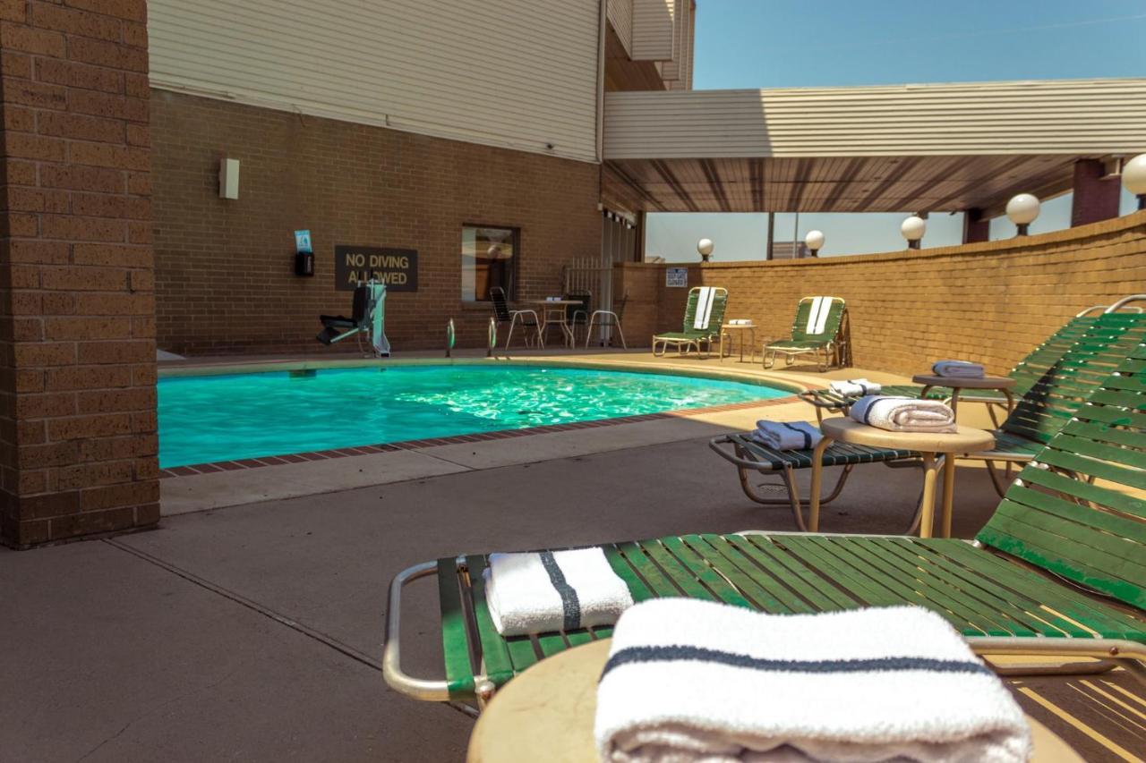 Red Roof Inn Tulsa Exterior foto